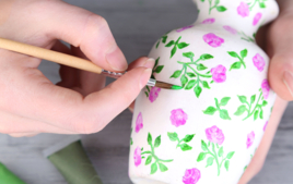 I Decorate a Vase - Exploring creative techniques - 10doigts.fr