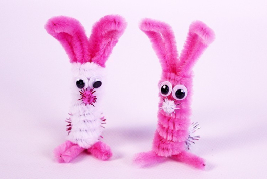 Pipe Cleaner Bunny - 0 - DIY Easter Crafts - 10doigts.com - DIY Easter Crafts - 10doigts.fr
