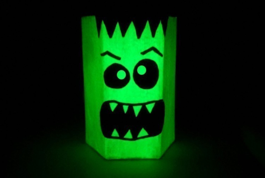 portalápices fosforescente - Actividades manuales Halloween - 10doigts.fr - 2