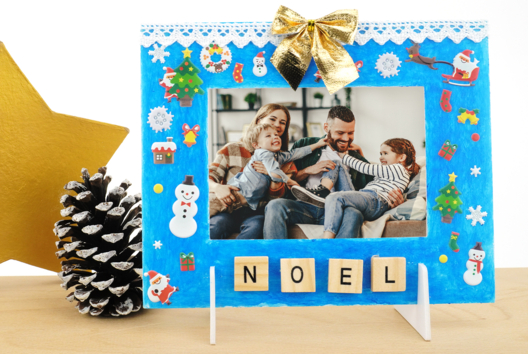 Family Memory Frame "Christmas Together" - 1 - Christmas Craft Activities - 10doigts.com - Christmas Craft Activities - 10doigts.fr - 2