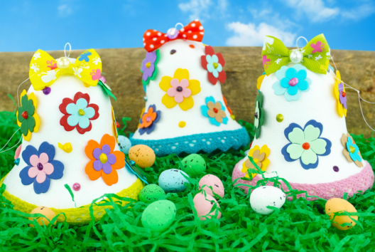 Flowered Easter Bells - 1 - DIY Easter Crafts - 10doigts.com - DIY Easter Crafts - 10doigts.fr