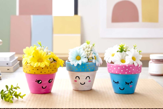 ambiance pots kawaii - Craft Activities Painting: Creations for All Ages and All Desires - 10doigts.fr