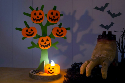tree-pumpkin-decoration-halloween-kids - Halloween Crafts - 10doigts.fr - 2
