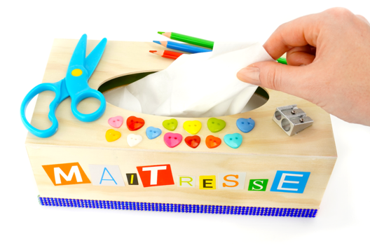 Caja de pañuelos Gracias Maestra - Manualidades y regalos para maestras, maestros,  niñeras... - 10doigts.fr - 2