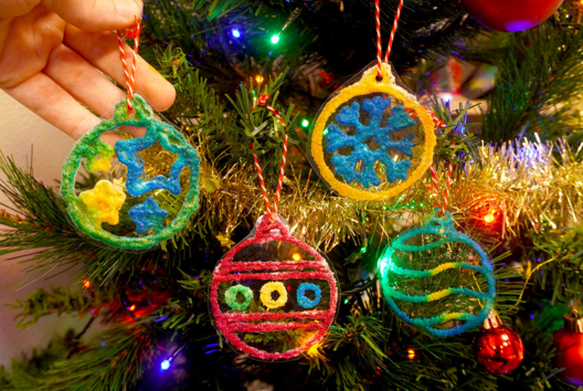 Bola Navidad Tinta Sal Niño - Actividades manuales decoraciones del árbol de Navidad - 10doigts.fr - 2