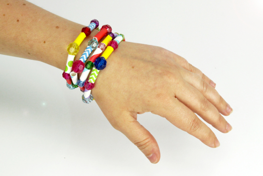 Making a Bracelet with Paper Straws - 2 - Handicrafts for Creating Your Jewelry - 10doigts.com - Handicrafts for Creating Your Jewelry - 10doigts.fr - 2
