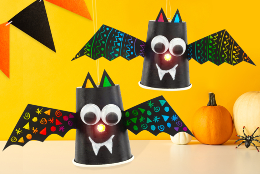 Glow-in-the-Dark Bats - 3 - Halloween Crafts - 10doigts.com - Halloween Crafts - 10doigts.fr - 2
