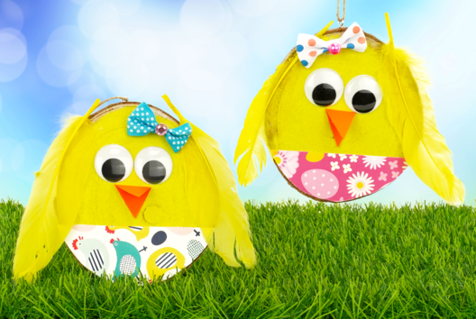 Chick with a Slice of Wood - 1 - DIY Easter Crafts - 10doigts.com - DIY Easter Crafts - 10doigts.fr