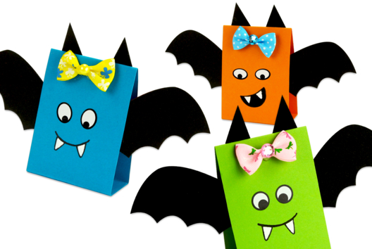 Easy Paper Bat to Make - 1 - Halloween Crafts - 10doigts.com - Halloween Crafts - 10doigts.fr