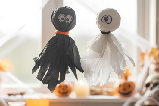 abanicos de papel de seda halloween - Actividades manuales Halloween - 10doigts.fr