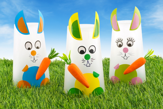 Glow-in-the-Dark Easter Bunnies - 1 - DIY Easter Crafts - 10doigts.com - DIY Easter Crafts - 10doigts.fr