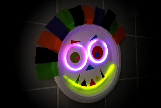 Glowing Eyes Monster - 1 - Halloween Crafts - 10doigts.com - Halloween Crafts - 10doigts.fr