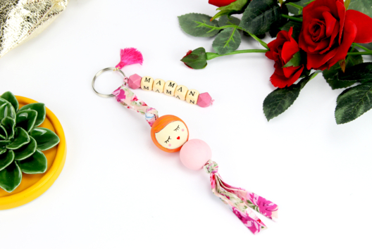 llavero perla Día de la Madre personaje - Manualidades día de la madre - 10doigts.fr