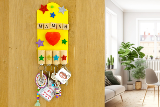 Magnetic Wall Key Holder for Parents' Day - 3 - Mother's Day Crafts - 10doigts.com - Mother's Day Crafts - 10doigts.fr