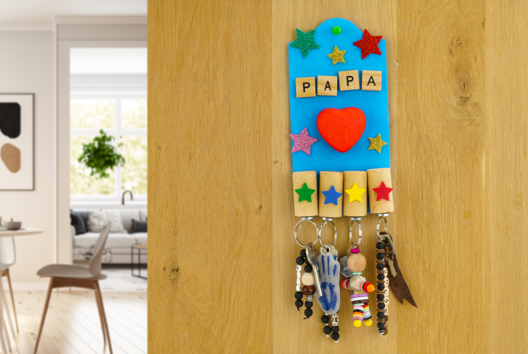 Magnetic Wall Key Holder for Parents' Day - 4 - Mother's Day Crafts - 10doigts.com - Mother's Day Crafts - 10doigts.fr