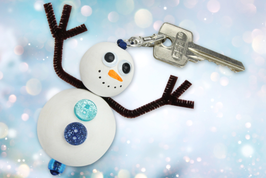 llavero muñeco de nieve bricolaje niños - Actividades manuales para fabricar tus llaveros - 10doigts.fr
