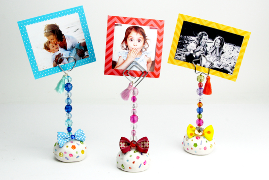Photo Holder in Modeling Clay and Beads - 2 - Mother's Day Crafts - 10doigts.com - Mother's Day Crafts - 10doigts.fr