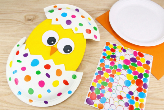 Chick with a Paper Plate (EASY) - 1 - DIY Easter Crafts - 10doigts.com - DIY Easter Crafts - 10doigts.fr