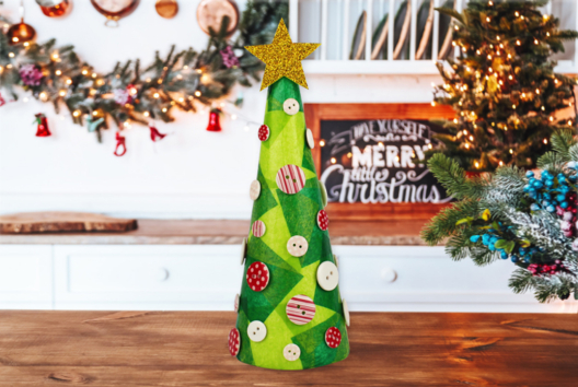 Cone Christmas Tree - 1 - Craft Activities for Holiday Tables - 10doigts.com - Craft Activities for Holiday Tables - 10doigts.fr