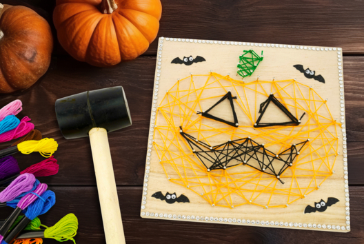 Halloween String Art - 2 - Halloween Crafts - 10doigts.com - Halloween Crafts - 10doigts.fr - 2