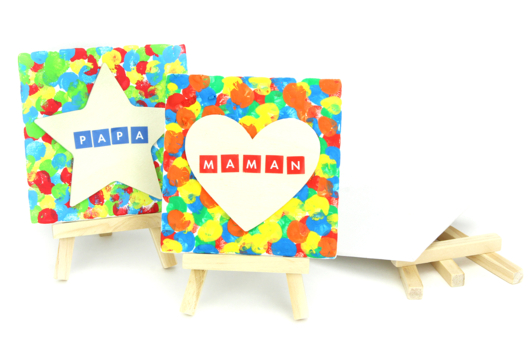 Easel Painting with Finger Paints - 1 - Craft Activities Painting: Creations for All Ages and All Desires - 10doigts.com - Craft Activities Painting: Creations for All Ages and All Desires - 10doigts.fr