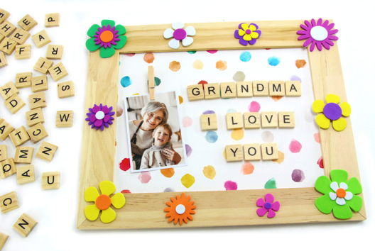Tableau Fete Grands-Meres Scrabble - Mother's Day Crafts - 10doigts.fr - 2