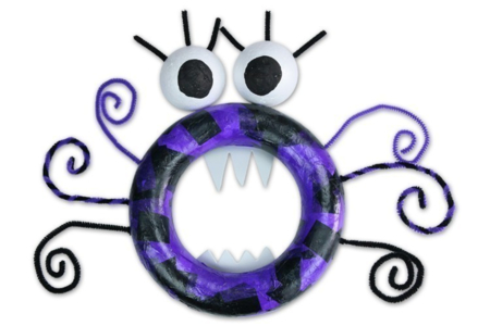 Halloween Monster Wreath - 1 - Halloween Crafts - 10doigts.com - Halloween Crafts – 10doigts.fr