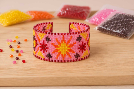 5 packs of seed beads (yellow, orange, red, pink, and brown) - Seed Beads – 10doigts.fr