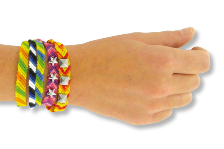 Friendship Bracelets - The Diagonals - 2 - Mother's Day Crafts - 10doigts.com - Mother's Day Crafts – 10doigts.fr
