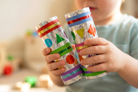 DIY maracas tubo de papel higiénico - Actividades de despertar musical para los niños – 10doigts.fr