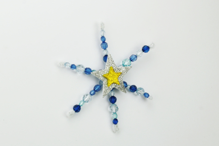 Snowflake Beads - 4 - Kids Crafts Winter - 10doigts.com - Kids Crafts Winter – 10doigts.fr