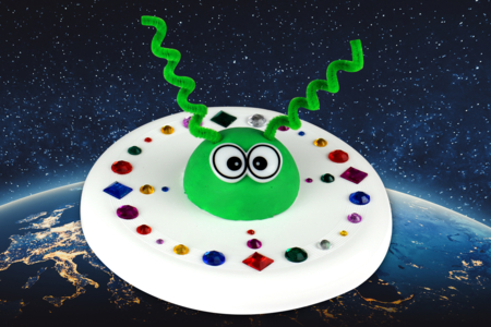 Space Frisbee - 1 - Funny Characters Craft Activities: Inventing Faces and Stories - 10doigts.com - Funny Characters Craft Activities: Inventing Faces and Stories – 10doigts.fr