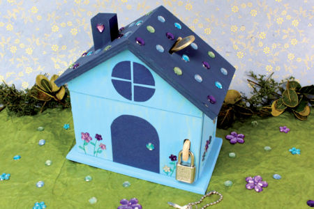 Wooden House Piggy Bank - 2 - Wooden Objects for the Home - 10doigts.com - Wooden Objects for the Home – 10doigts.fr