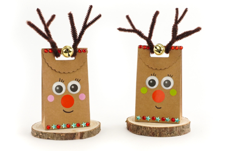 reno navideño con un sobre kraft - Actividades manuales bricolajes de Navidad – 10doigts.fr