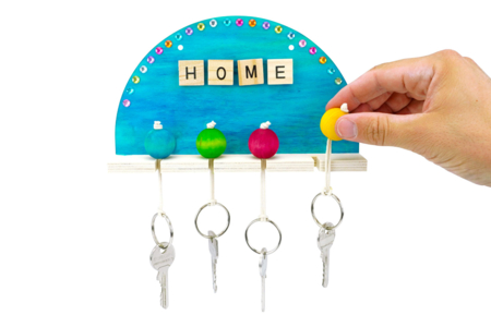 Soporte de pared redondeado + 4 llaveros - Objetos de madera para el hogar – 10doigts.fr