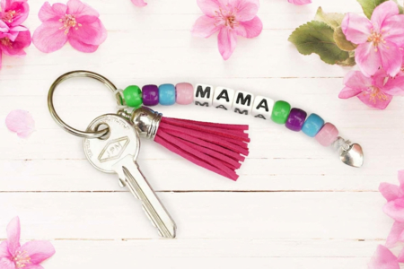 Llaveros "MAMAN" - Kit de 6 llaveros - Bisutería y llaveros para hacer. – 10doigts.fr