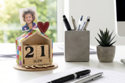 Perpetual Calendar for Father's Day - Objets bois pour le bureau - 10doigts.fr - 2