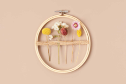 cercle à broder fleurs séchées - Outils de mercerie - 10doigts.fr - 2