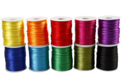 cordons en satin couleur vive - Cordon queue de rat - 10doigts.fr - 2