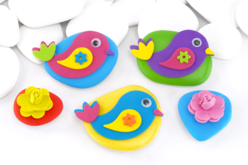 Galets aimantés fleurs et oiseaux - Galets et coquillages - 10doigts.fr - 2