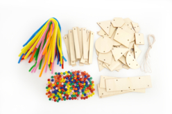 Kit mobiles décoratifs le materiel - Suspensions décoratives en bois - 10doigts.fr - 2