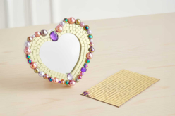 Miroirs coeurs adhésifs dorés - 1500 pcs - Miroirs à coller - 10doigts.fr - 2