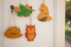 Plaque  de porte automne - Pâtes à modeler autodurcissantes - 10doigts.fr - 2