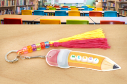 Porte-clés crayon et pompons - Porte-clés - 10doigts.fr - 2