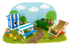 Miniature Wooden Picnic Table - 2 - Miniature Universe: Dollhouse and Miniatures - 10doigts.com - Miniature Universe: Dollhouse and Miniatures - 10doigts.fr