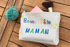 Makeup Pouch "Happy Birthday Mom" - Alphabet Stencils - 10doigts.fr