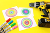 Drawing colored circles with a drill - Permanent Markers – 10doigts.fr