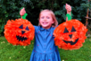 Giant Halloween Pumpkins Made of Tissue Paper - 4 - Halloween Crafts - 10doigts.com - Halloween Crafts – 10doigts.fr