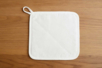 White Cotton Oven Glove with Quilted Stitching - 1 - Cotton, Linen - Textiles - 10doigts.com - Cotton, Linen - Textiles – 10doigts.fr