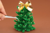 Pipe Cleaner Christmas Tree - 1 - Christmas Crafts - 10doigts.com - Christmas Crafts – 10doigts.fr